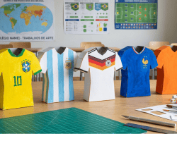 Camisas de seleções montadas pelos alunos